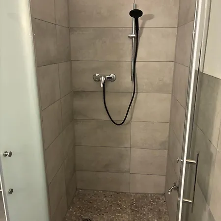 Grosse 100qm Fuer 6 Personen In Der Altstadt Lägenhet