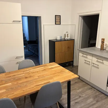 Grosse 100qm Fuer 6 Personen In Der Altstadt Lägenhet *