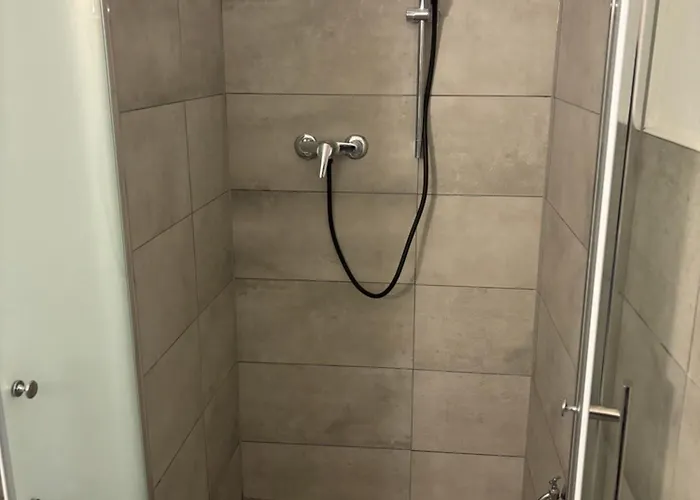 Grosse 100qm Fuer 6 Personen In Der Altstadt Appartement